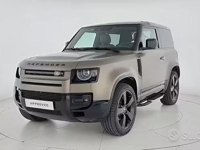 Usata Land Rover Defender SE Dynamic 249 CV (183 kW) 2025 Marrone SUV
