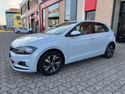 Usata VW Polo 80 CV (58 kW) 2019 Argento perlato Utilitaria
