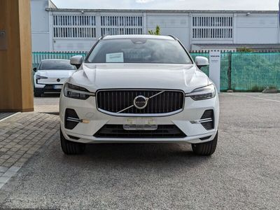 usata Volvo XC60 B4 automatico Core nuova a Pescara