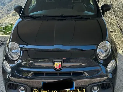 Usata Fiat 500 Abarth 180 CV (132 kW) 2024 Nero Utilitaria