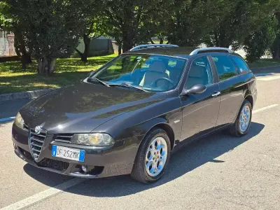 Usata Alfa Romeo 156 Distinctive 150 CV (110 kW) 2007 Grigio Station wagon