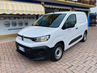 Usata Citroën Berlingo 102 CV (75 kW) 2024 Bianco Monovolume