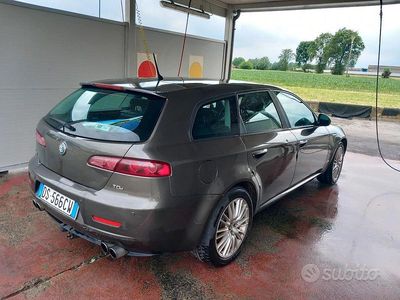 Usata Alfa Romeo 159 Progression 150 CV (110 kW) 2008 Marrone Station wagon