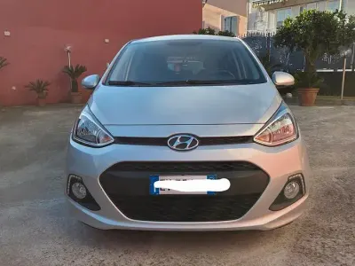 Usata Hyundai i10 69 CV (50 kW) 2014 Grigio Utilitaria