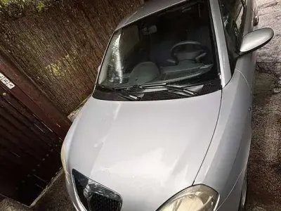 Usata Lancia Ypsilon 60 CV (44 kW) 2008 Argento Utilitaria