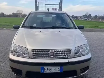 Brugt Fiat Punto 60 HK (44 kW) 2010 Grå Hatchback