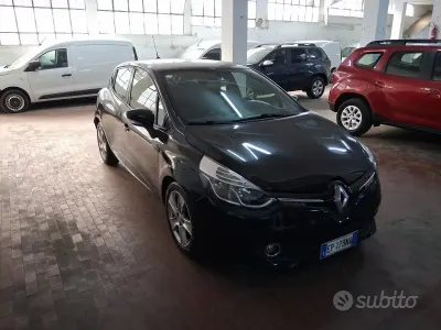 Usata Renault Clio 90 CV (66 kW) 2012 Nero Utilitaria