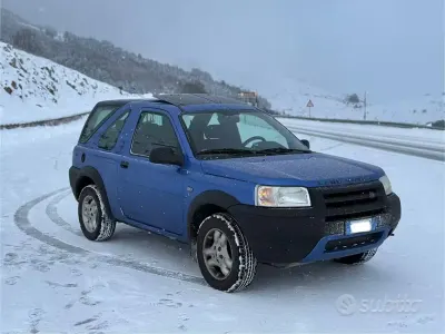 Usata Land Rover Freelander 111 CV (81 kW) 2003 Bluazzurro SUV