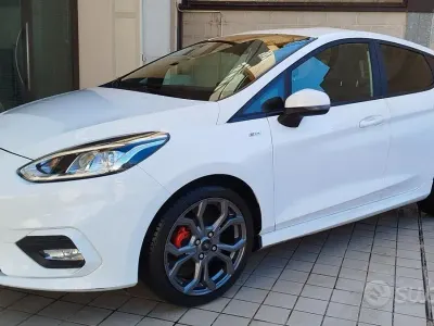 Usata Ford Fiesta ST-Line 86 CV (63 kW) 2019 Bianco Utilitaria