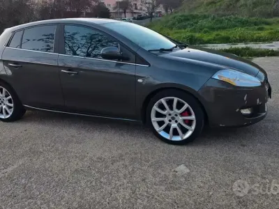 Usata Fiat Bravo Sport 120 CV (88 kW) 2014 Grigio Utilitaria