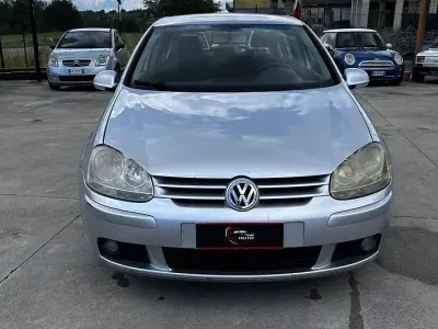 Usado VW Golf VI GT 140 CV (102 kW) 2008 Gris Utilitario