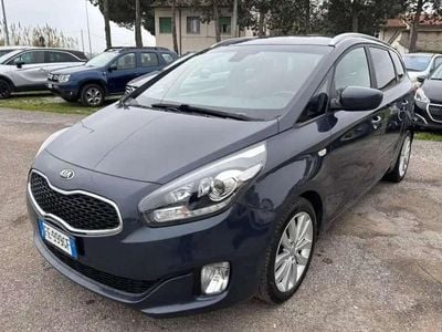 Begagnad Kia Carens 116 HK (85 kW) 2016 Minibuss