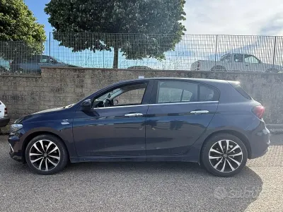 Usata Fiat Tipo Lounge 120 CV (88 kW) 2017 Blu Berlina