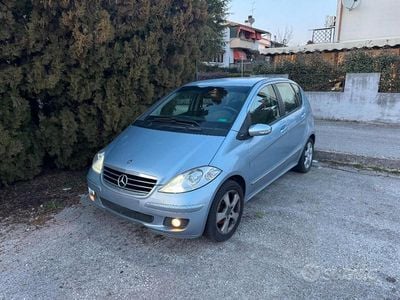 Usata Mercedes A180 Avantgarde 109 CV (80 kW) 2008 Grigio Berlina