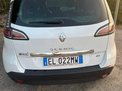 Usata Renault Scenic E-Tech 110 CV (80 kW) 2012 Bianco Utilitaria