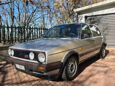 Begagnad VW Golf II GTI 110 HK (80 kW) 1988 Grå Halvkombi