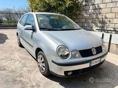 Usata VW Polo Trendline 75 CV (55 kW) 2003 Grigio Berlina