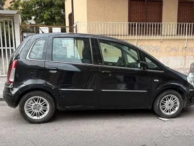 Usata Lancia Musa 69 CV (50 kW) 2007 Nero Monovolume