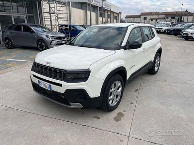 Usata Jeep Avenger Altitude 101 CV (74 kW) 2024 Bianco SUV
