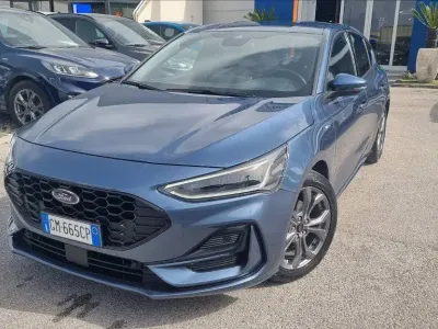 Usata Ford Focus ST-Line X 125 CV (91 kW) 2023 Blue metallic (metalliclackierung) Berlina