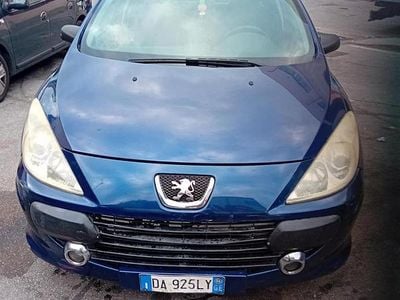 Usata Peugeot 307 68 CV (50 kW) 2019 Blu
