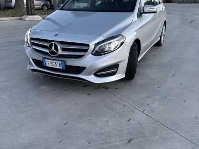 Usata Mercedes B180