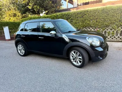 Usata Mini Countryman 98 CV (72 kW) 2014 Nero SUV