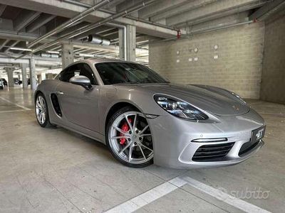 Porsche 718 Cayman