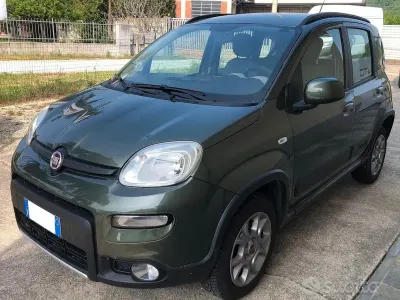 Occasion Fiat Panda 4x4 75 ch (55 kW) 2012 Vert Citadine