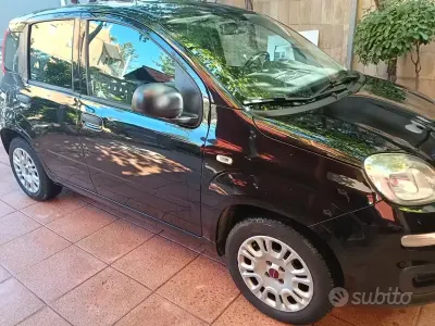 Usata Fiat Panda Lounge 69 CV (50 kW) 2019 Nero Utilitaria