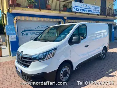 Usata Renault Trafic 110 CV (80 kW) 2024 Bianco