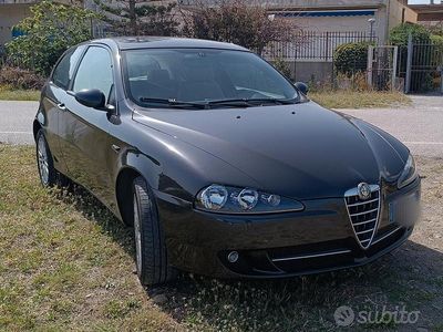 Usata 2009 Alfa Romeo 147 Distinctive Utilitaria | 2500 € (Buon prezzo)