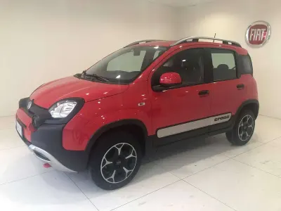 Usata Fiat Panda Cross Cross 86 CV (63 kW) 2021 Rosso Utilitaria