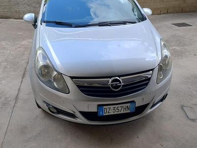 Usata Opel Corsa 69 CV (50 kW) 2010 Grigio Berlina