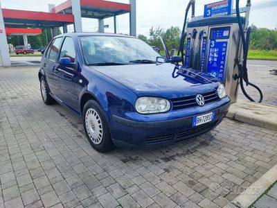 usata VW Golf IV 1.6 benzina