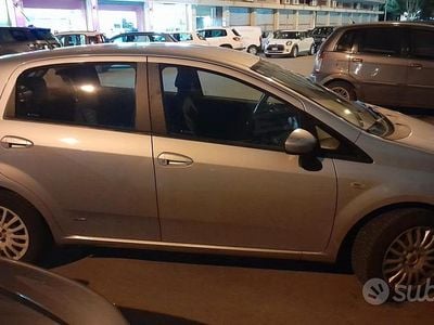 Usata Fiat Grande Punto 75 CV (55 kW) 2008 Grigio Utilitaria