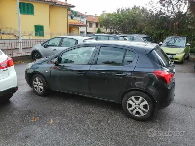 Usata Opel Corsa Cosmo 69 CV (50 kW) 2016 Nero Utilitaria