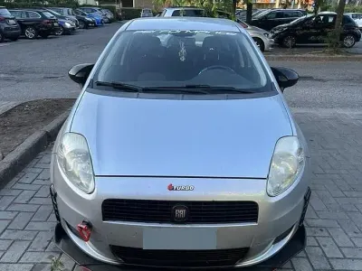 Usata Fiat Grande Punto 77 CV (56 kW) 2009 Grigio Utilitaria