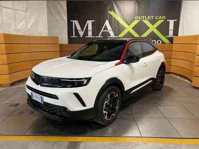 Usata Opel Mokka GS Line 101 CV (74 kW) 2022 Bianco SUV