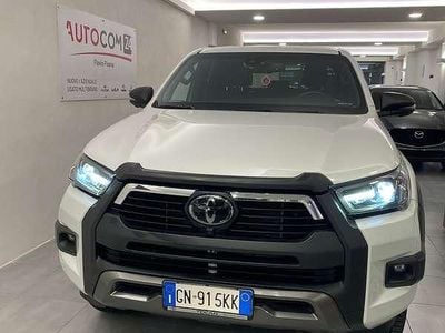 Usata Toyota HiLux 204 CV (150 kW) 2023 Bianco Pick-up