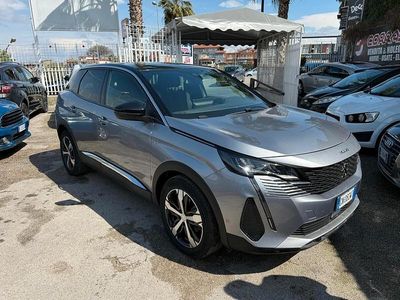 Usata Peugeot 3008 Allure 131 CV (96 kW) 2023 Argento SUV