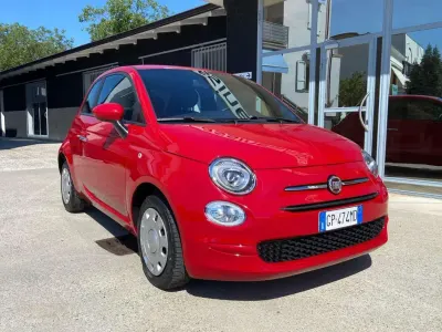 Usata Fiat 500 Dolcevita 69 CV (50 kW) 2023 Rosso Utilitaria