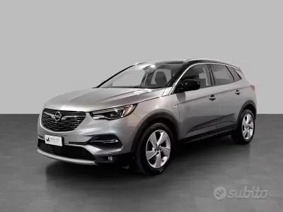 Usata Opel Grandland X Ultimate 131 CV (96 kW) 2018 Grigio SUV