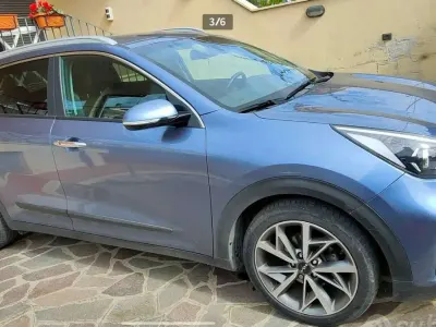 Usata Kia Niro Style 105 CV (77 kW) 2021 Blu/azzurro SUV