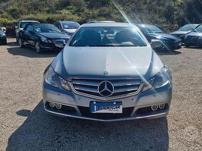 Usata Mercedes E350 231 CV (169 kW) 2009 Grigio Coupé