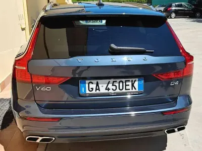 Usata Volvo V60 Business Edition 190 CV (139 kW) 2020 Station wagon