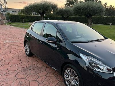 Usata Peugeot 208 Allure 82 CV (60 kW) 2018 Blu Utilitaria