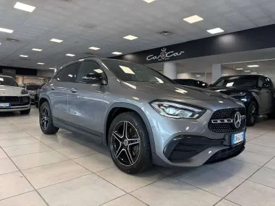Usata Mercedes GLA200 Premium 150 CV (110 kW) 2023 Grigio SUV
