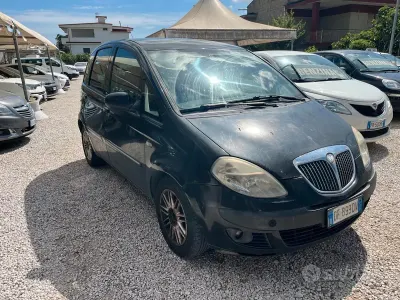 Brugt Lancia Musa 90 HK (66 kW) 2007 Sort MPV