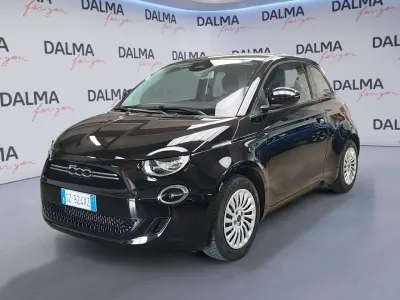 Usata Fiat 500e Action 69 kW (95 CV) 2022 Nero Berlina